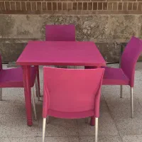 میز وصندلی چهارنفره  درحد نو وتمیز