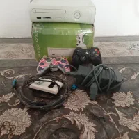ایکس باکس 360 دو دسته سالم و با شارژر