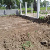 ۲۵۰ متر زمین بنیادی