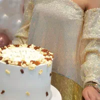 لباس مجلسی|لباس|اصفهان, هزارجریب|دیوار