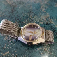 اورینت|ساعت|شهرکرد, |دیوار