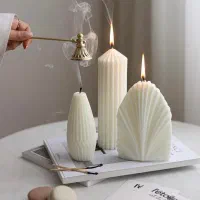 شمع پارافینی قدیمی برای ذوب و ساخت شمع جدید