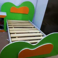 تخت بچه گانه و گنجه