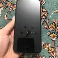 اپل iPhone 8 با حافظهٔ ۶۴ گیگابایت