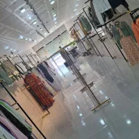 واگذاری مغازه در  دهشیخ  وسط بازار بهترین موقعیت|اجارهٔ مغازه و غرفه|لامرد, |دیوار