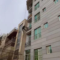 پیچ ورولپلاک رول پلاک کردن سنگ نما باطناب راپل کار|خدمات پیشه و مهارت|قدس, شهر‌قدس|دیوار