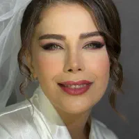 ارائه خدمات تخصصی میکاپ و خودارایی ویژه شب یلدا