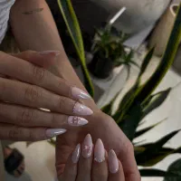 آفر یلدا کاشت ناخن|خدمات آرایشگری و زیبایی|ساری, |دیوار