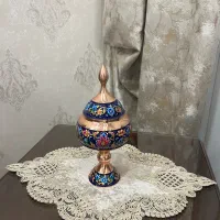 یک عدد شکلات خوری درب دار مسی همراه باکس کادویی