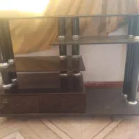 میزتلویزیون شیشه