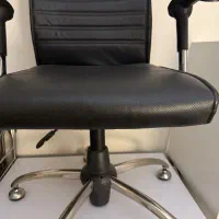 فروش میز کشو دار ام دی اف سفید، صندلی روکش چرم