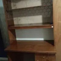 میزتحریر ویترین دار|میز تحریر و کامپیوتر|اندیشه, اندیشه فاز ۴|دیوار