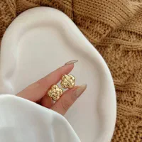 گوشواره مدرن طلایی|بدلیجات|ساری, |دیوار