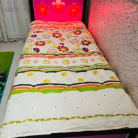 سرویس تخت خواب کودک