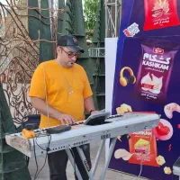 موزیک ، موسیقی زنده ،عمو موسیقی لباس عروسکی تنپوش