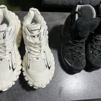 دو جفت کتانی اَصل و کاملاً سالم اکبند|کیف، کفش، کمربند|کرج, شهرک بنفشه|دیوار