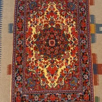 پشتی گلدانی|فرش|همدان, |دیوار