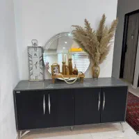 ایینه و کنسول ب همراه میز تی وی