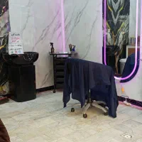 آیینه آرایشگاه و سرشور نو