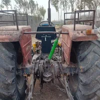 تراکتور وادوات