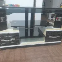 میز تلویزیون شیشه ای