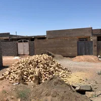 نیمه کاره ۲۰۰ متر حاجی آباد نیزار|فروش زمین و ملک کلنگی|قم, آزادگان|دیوار