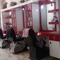 دکور آرایشگاه مردانه بهمراه جای 3 صندلی کار.|آرایشگاه و سالن‌های زیبایی|خاش, |دیوار