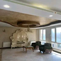 230متر 3 خواب / ساختمان کم سن خلوت / مالک فروشنده