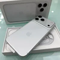 ایفون ۱۷ پرو مکس سفید