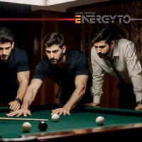 نیروی جوان فعال برای کار در مجموعه تفریحی