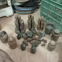 ترازوی قدیمی دقیق و سنگ ترازو|کلکسیون اشیاء عتیقه|مشهد, کشف|دیوار