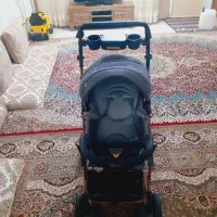 یک عددکالسکه بچه نو استفاده نشده خریدم برای بچه ام