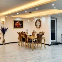 ویلایی ۲۵۱متری بسیار تمیز/پارکینگ مسقف/خوش نقشه