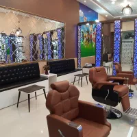 نیازمند آرایشگر باتجربه آقا