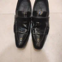 کفش ورنی