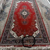 فرش قرمز|فرش|مشهد, کارمندان دوم|دیوار