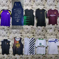 تعدادی تیشرت ورزشی