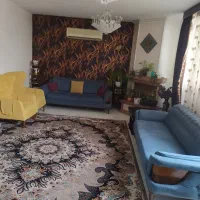 مبلمان آبی رنگ