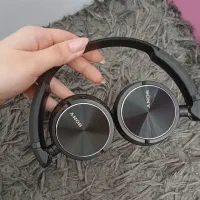 هدفون سونی و به همراه هدفون گربه