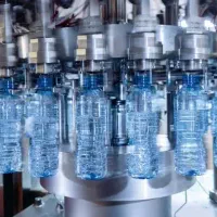 استخدام نیروی آقا بازیافت و تولید بطری