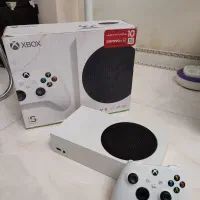 Xbox series s در حد نو تمیز