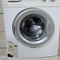 لباسشویی بکو ۵کیلویی درش لولای شکسته فقط