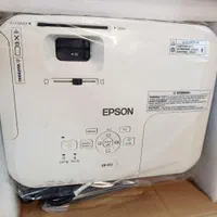 ویدئو پروژکتور در حد نو