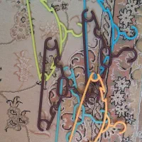 رخت آویز|بندرخت و رخت‌آویز|شاهین‌شهر, دهخدا|دیوار
