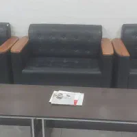 فروش تعدادی میز در حد نو و صندلی اداری|مبلمان اداری|کرمان, |دیوار