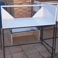 میز مطالعه سفید