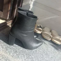 نیم بوت نو فقط یک بار استفاده شده و اندازه نشده|کیف، کفش، کمربند|سلماس, |دیوار