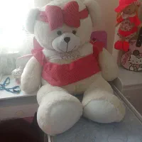 عروسک یا خرس بزرگ