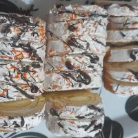 کیک رولتی خامه ای خانگی