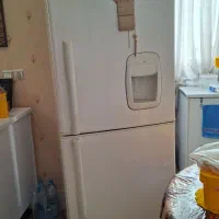 یخچال بزرگ و سالم